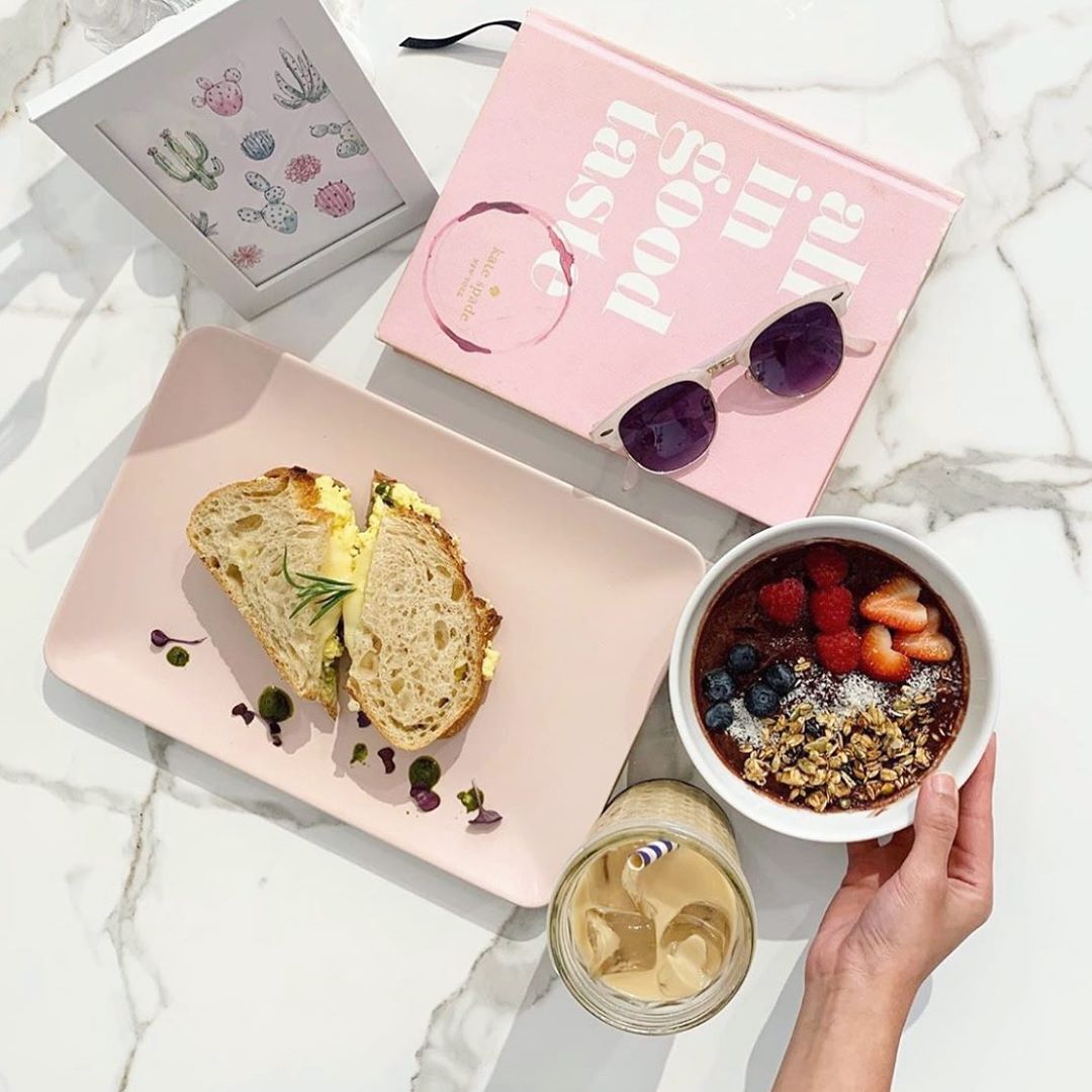 Tea Lovers Have To Check Out This Pink Café in Dubai