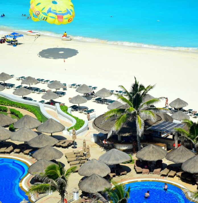 Beachside resort in Cancún, Mexico